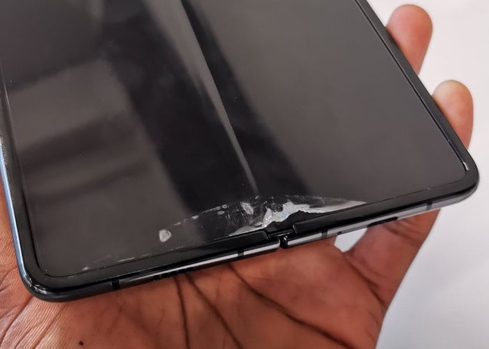 Galaxy Fold защитен панел