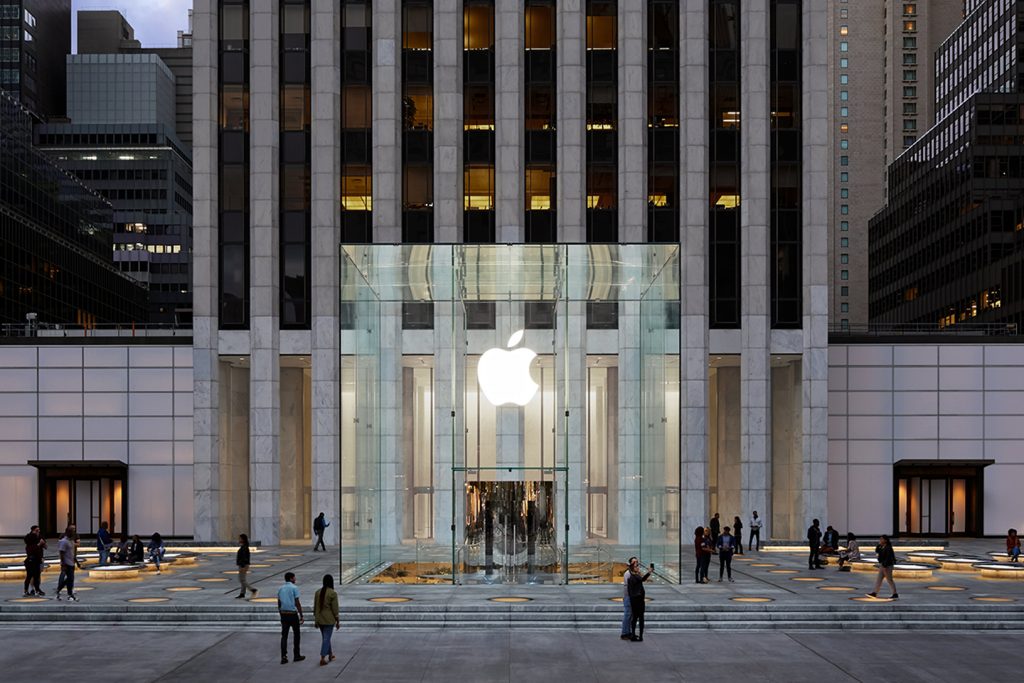 Apple-Store-fifth-avenue-new-york